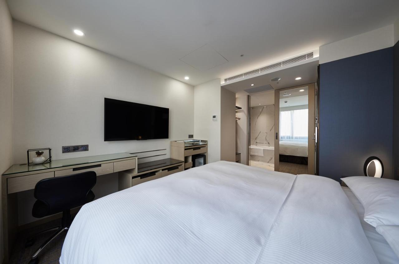 K Hotels Taipei Linsen Luaran gambar